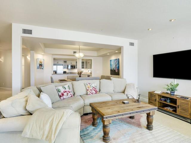 1099 1st Street, Coronado CA: https://media.crmls.org/mediaz/286729e6-3208-416b-8881-cef40a218ccf.jpg