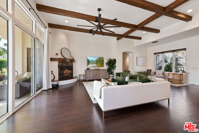 81945 Elynor Court, La Quinta CA: https://media.crmls.org/mediaz/2867915f-0a23-49ab-a830-9ac8711cfc92.jpg