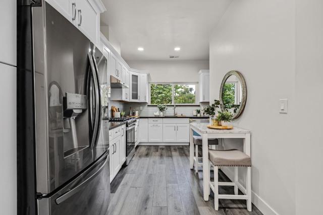324 N 20th Street, San Jose CA: https://media.crmls.org/mediaz/28689d48-9103-4e2c-9a19-2c7ec8d2cc65.jpg