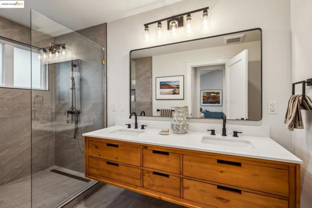 2312 Eighth St, Berkeley CA: https://media.crmls.org/mediaz/2868cbca-8735-4cda-8cd6-7b0920b91a88.jpg