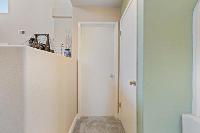 2421 Valley View Road, Hollister CA: https://media.crmls.org/mediaz/28691576-4f76-4c57-a478-09c5230bd345.jpg