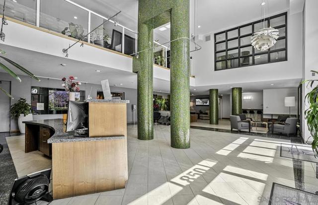 850 Beech St, San Diego CA: https://media.crmls.org/mediaz/286b470e-8af4-4c88-b8e5-97177bca761a.jpg