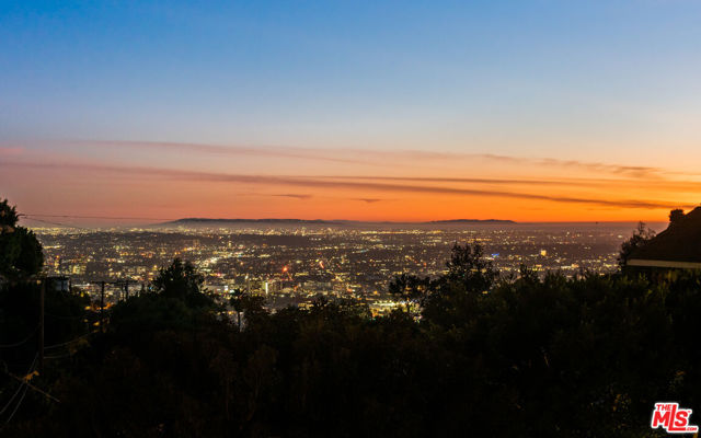 1790 Viewmont Drive, Los Angeles CA: https://media.crmls.org/mediaz/286c1088-e541-43c7-8700-fd81afe918ed.jpg