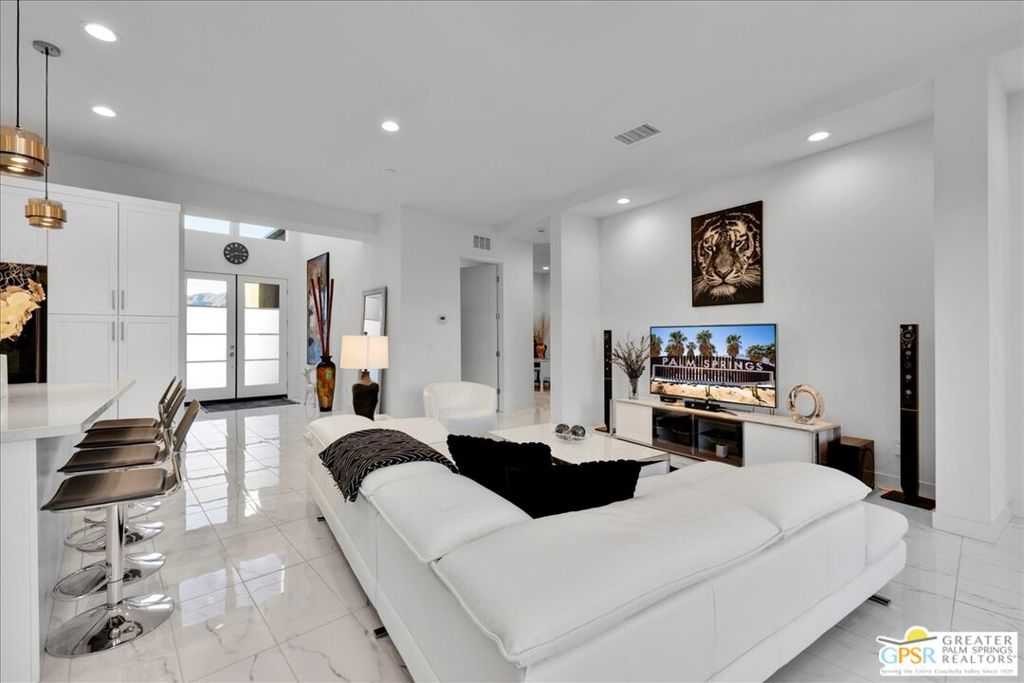 MLS #25612399PS image #5