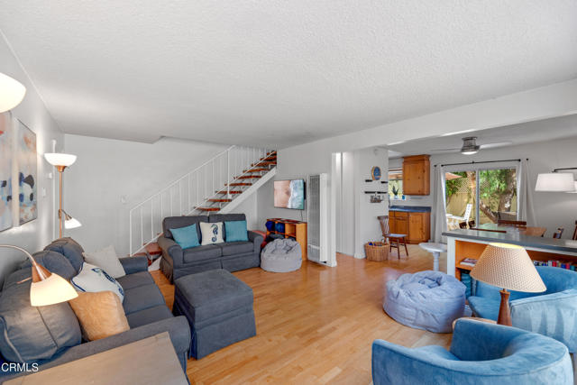 Detail Gallery Image 2 of 39 For 132 Santa Monica Ave, Oxnard,  CA 93035 - 2 Beds | 1/1 Baths