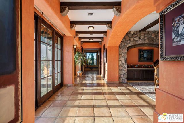 32 Clancy Lane, Rancho Mirage CA: https://media.crmls.org/mediaz/286e34ed-5ff8-4e1d-87d2-e3095e2bd18d.jpg