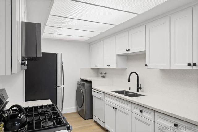 1634 Grandon Ave, San Marcos CA: https://media.crmls.org/mediaz/286e9370-7d11-4323-bf1a-79164f48b868.jpg
