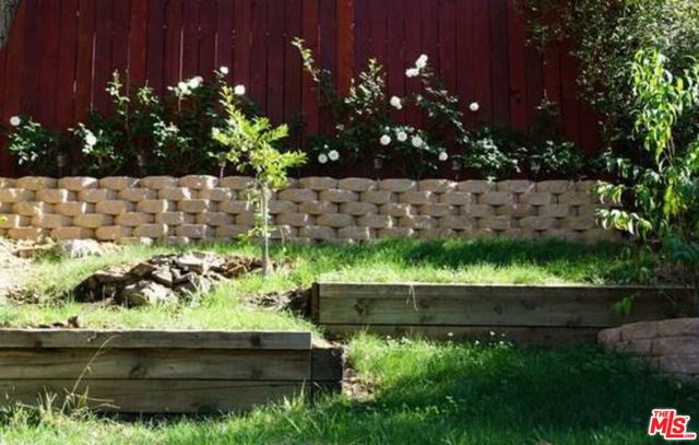 638 N Topanga Canyon Boulevard, Topanga CA: https://media.crmls.org/mediaz/286ebdfd-115f-494c-a4d4-63364fffafcf.jpg