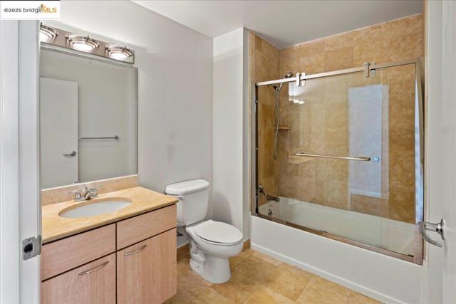 1 Lakeside Dr, Oakland CA: https://media.crmls.org/mediaz/286f2e33-968e-40fd-a340-e7a72edd965c.jpg