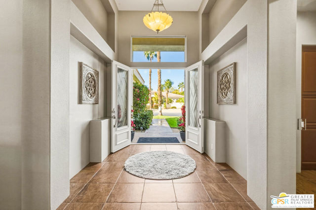 Image 2 of 39 For 2 Brentwood Way