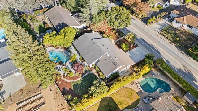 17583 Daves Avenue, Monte Sereno CA: https://media.crmls.org/mediaz/2870a9ee-8002-4bb8-82b2-1781fc755026.jpg