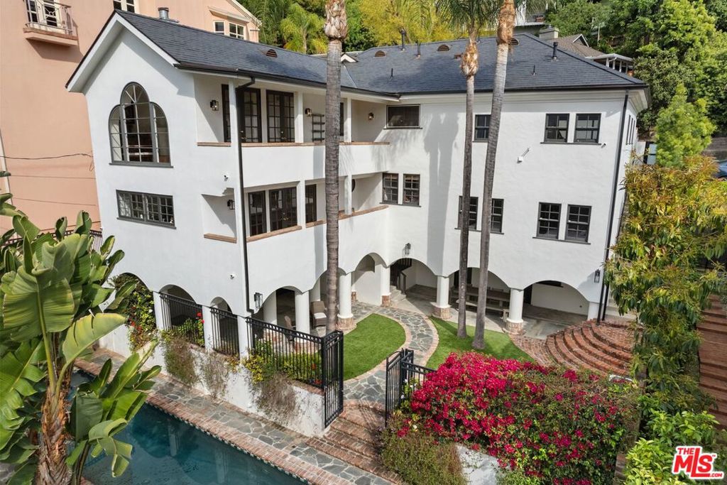 15257 Encanto Drive