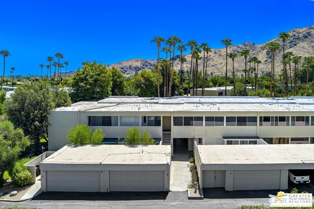 493 Desert Lakes Drive, Palm Springs CA: https://media.crmls.org/mediaz/2871890d-674e-440c-a833-15c19016c104.jpg