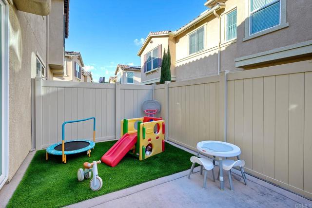 Detail Gallery Image 32 of 34 For 1374 Palo Verde Way, Vista,  CA 92083 - 3 Beds | 2/1 Baths