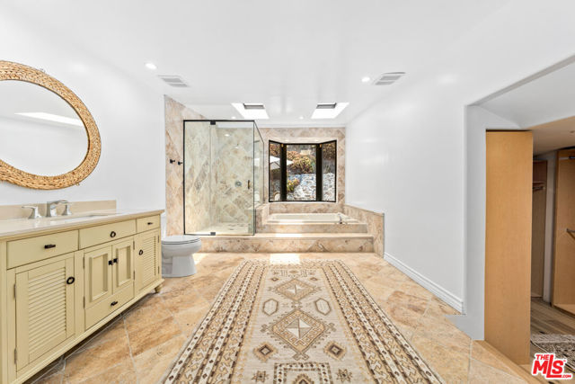 1508 N Beverly Glen Boulevard, Los Angeles CA: https://media.crmls.org/mediaz/28748cc8-da17-4623-9d6f-79d1986552f6.jpg