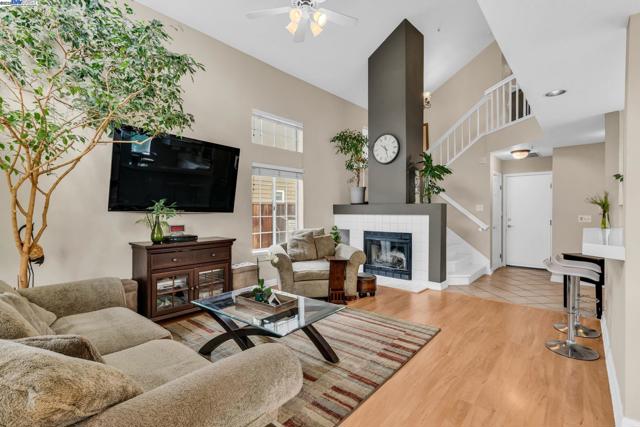 5473 Rainflower Dr, Livermore CA: https://media.crmls.org/mediaz/2874b973-cf42-48aa-b6be-98129ab7cd85.jpg