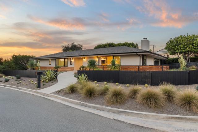 896 La Jolla Rancho Road, La Jolla CA: https://media.crmls.org/mediaz/2875e5b2-849c-4020-8982-985e106b00b5.jpg