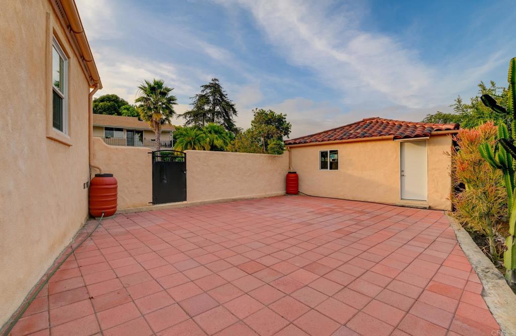 4365 Aragon Way - photo 14