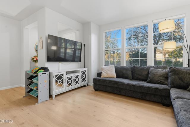 27072 Victoria Lane, Valencia CA: https://media.crmls.org/mediaz/2876fcd0-f570-4cc7-a3bc-a2819d0bf8bd.jpg