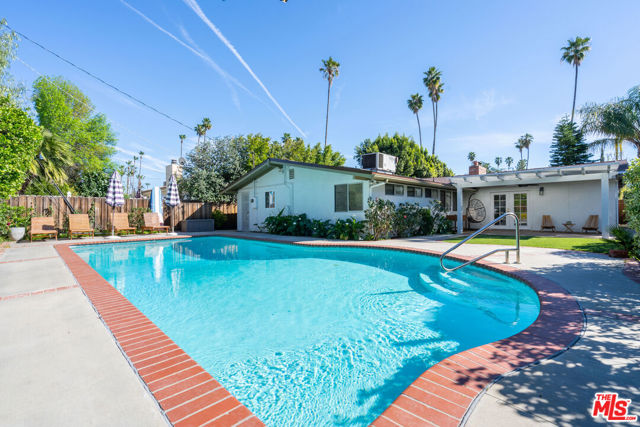 Image 28 of 46 For 19837 Gilmore Street