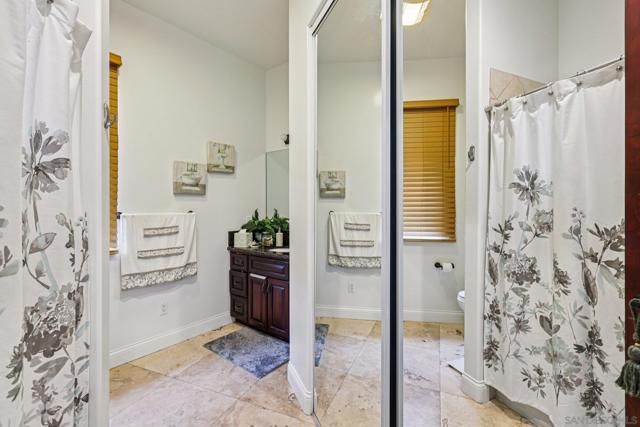 15035 Orchard View Dr, Poway CA: https://media.crmls.org/mediaz/28775979-6d6b-4532-a17a-f1ff69f3a7b1.jpg