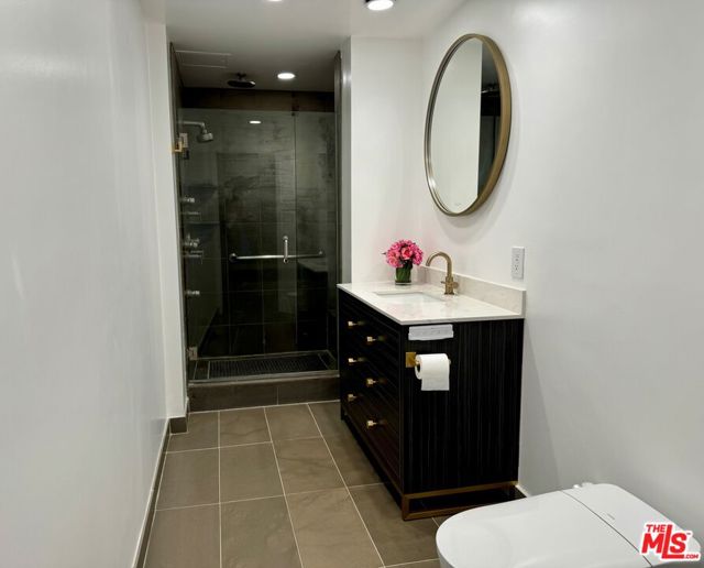 10375 Wilshire Boulevard, Los Angeles CA: https://media.crmls.org/mediaz/2877a866-5223-4169-a69d-ec5b3fd5ff92.jpg