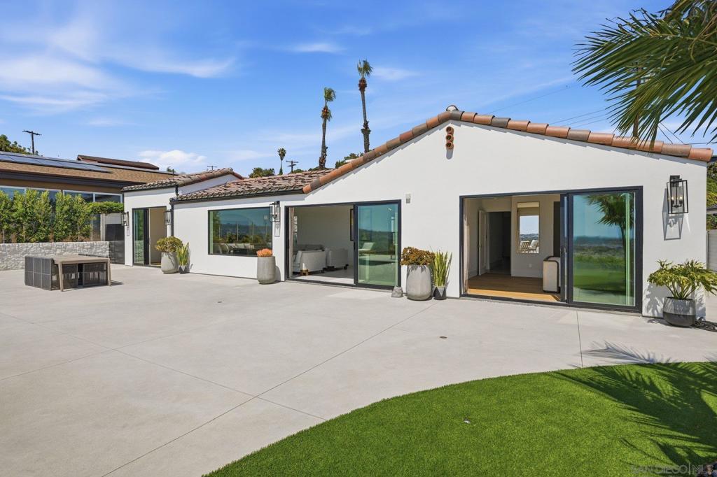 3080 Lloyd - photo 8