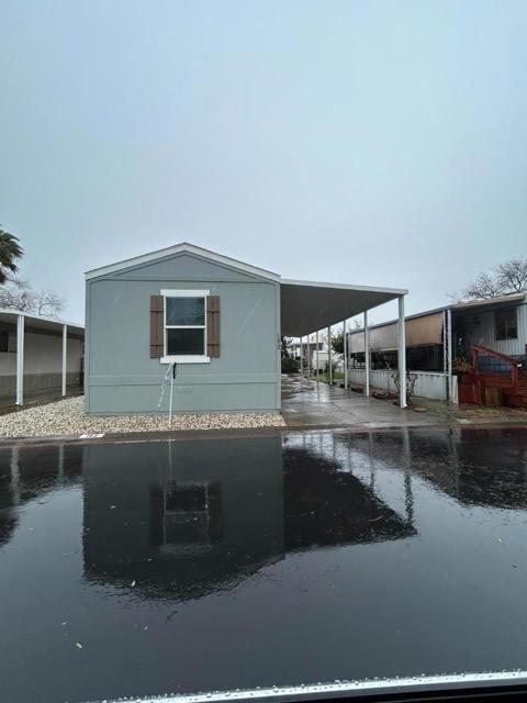 5040 Jackson Street, North Highlands CA: https://media.crmls.org/mediaz/287a6c6d-a3a6-464a-9ed3-50d3e650342e.jpg