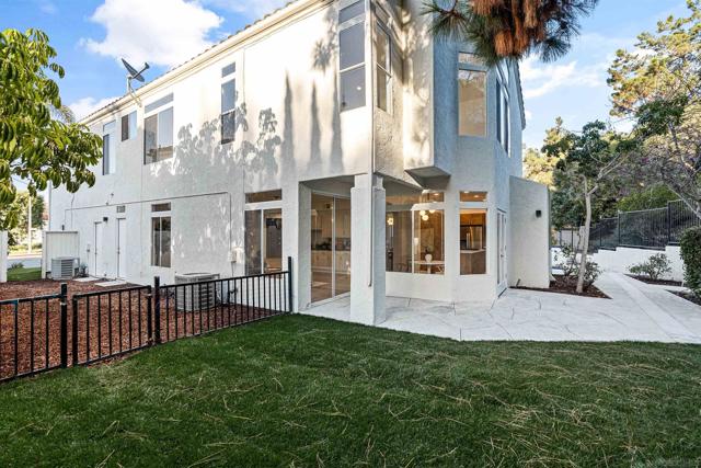 4943 Marin Dr, Oceanside CA: https://media.crmls.org/mediaz/287aa42e-aa87-4794-9d9a-3f6ba6d2105a.jpg