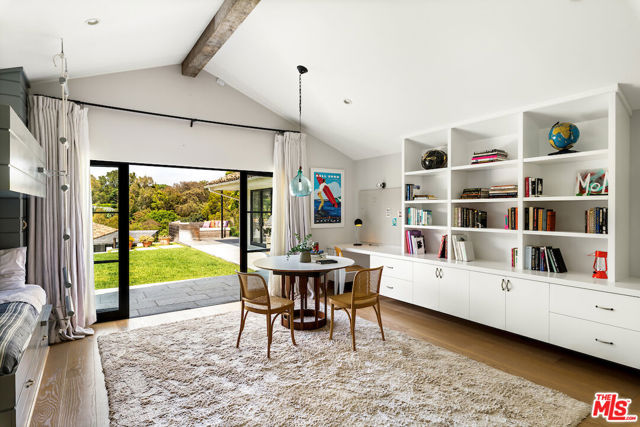 28837 Grayfox Street, Malibu CA: https://media.crmls.org/mediaz/287b4903-d5f6-45fc-8f30-e11687c70c36.jpg