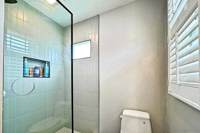 5027 Rodman Ave, San Diego CA: https://media.crmls.org/mediaz/287b72ad-1e36-46c1-8eb5-0043dbd4740f.jpg