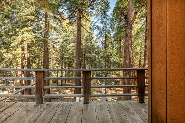 31522 Cedarwood Drive, Running Springs, CA 92382