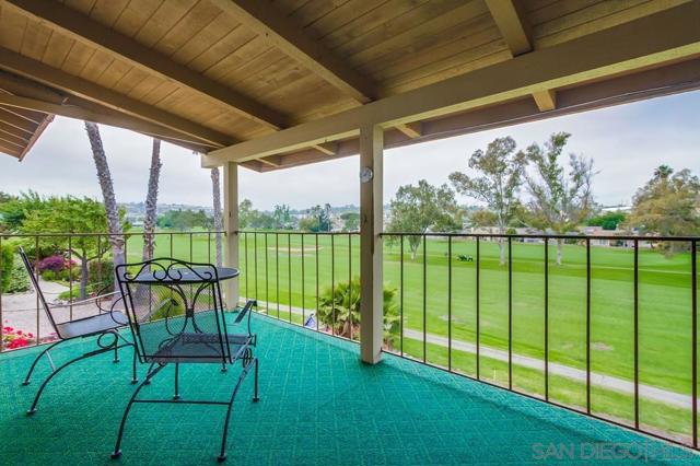 1976 Fairway Circle, San Marcos CA: https://media.crmls.org/mediaz/287c02f6-4d8f-4d60-983a-bfa8084c3bc1.jpg