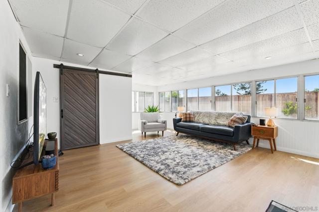 4862 Kesling Ct, San Diego CA: https://media.crmls.org/mediaz/287d24b5-4d80-4941-8249-e6db372becf3.jpg