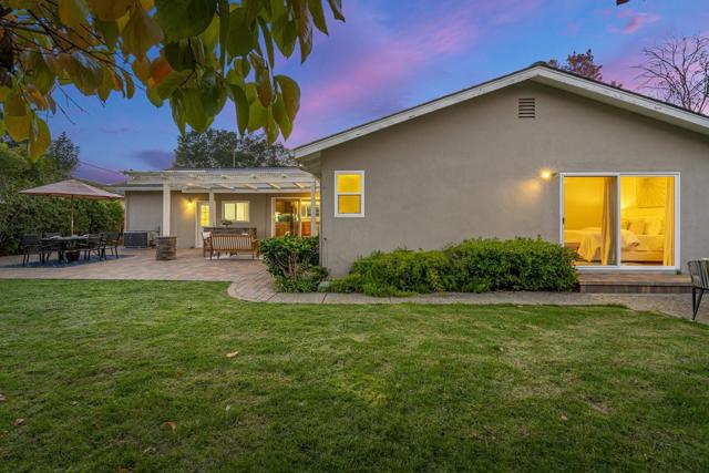 2741 Doverton Square, Mountain View CA: https://media.crmls.org/mediaz/287dd32b-59de-4d3b-9afb-04ead0d744f6.jpg