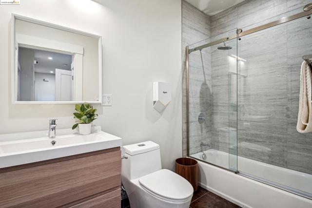 Image 19 of 46 For 90 Starview Dr