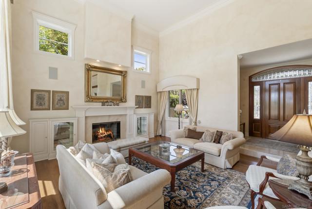617 Gage Drive, San Diego CA: https://media.crmls.org/mediaz/287e5ca7-9303-40be-9069-885fc5dce9c5.jpg