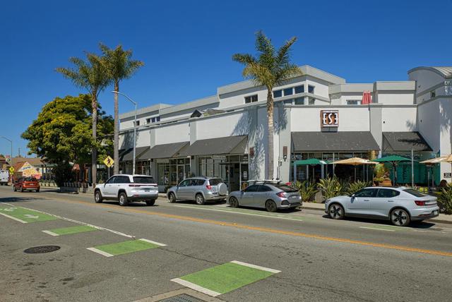 1925 46th Avenue, Capitola CA: https://media.crmls.org/mediaz/287e61b7-7afa-45af-9735-11b25e6fc600.jpg