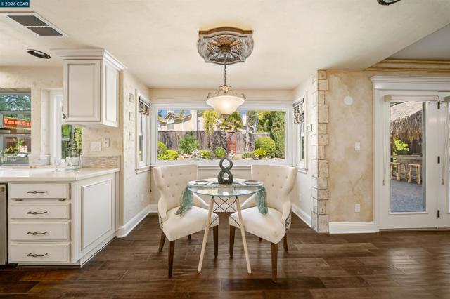 Image 24 of 60 For 812 Beaver Creek Ct