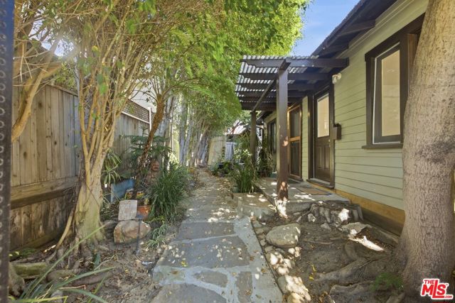 501 Bay Street, A photo 16