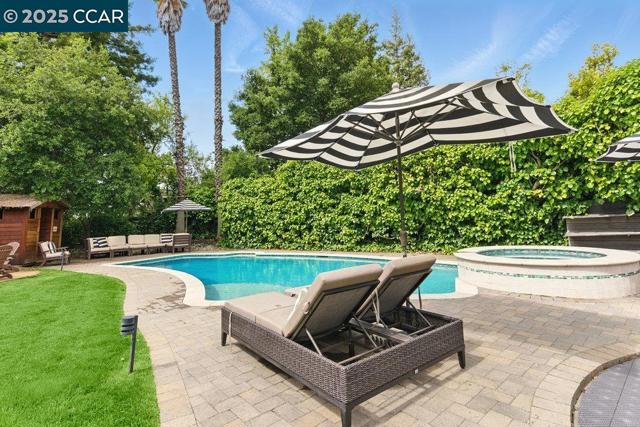 314 Draeger Dr, Moraga CA: https://media.crmls.org/mediaz/28810fba-6b02-4845-a284-ee5aff35b5f2.jpg
