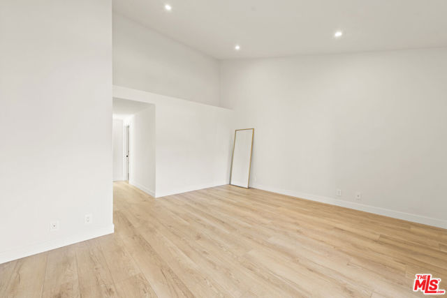 1674 Palisades Drive photo 22