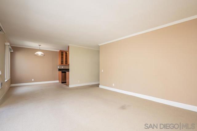 Image 4 of 25 For 8529 Villa La Jolla Dr  G
