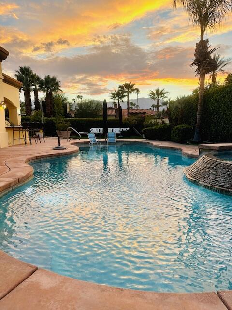 16 Villaggio Place, Rancho Mirage CA: https://media.crmls.org/mediaz/28829bb2-d98d-490a-9e1c-269b8de074a3.jpg