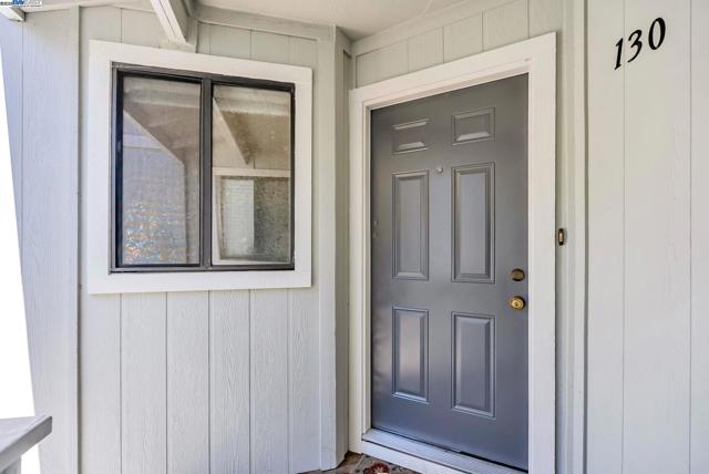130 Mohave Terrace, Fremont CA: https://media.crmls.org/mediaz/2883c21e-7a1d-4cba-a2cb-12a9c75c1678.jpg