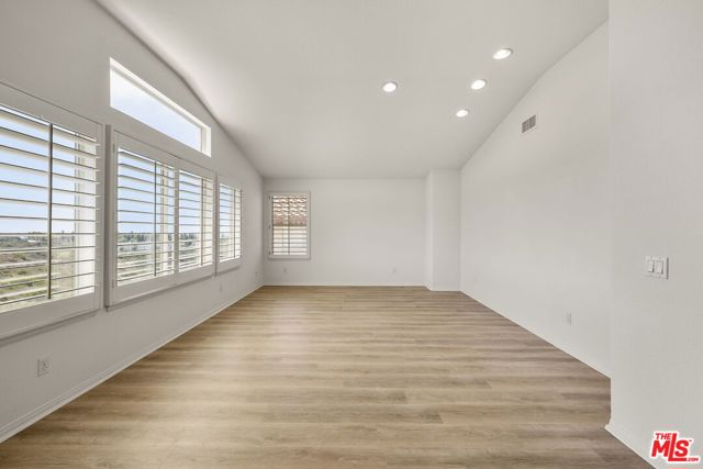 1537 Turquoise Drive, Carlsbad CA: https://media.crmls.org/mediaz/2883f972-3fd9-4913-9c82-fb3add02c728.jpg