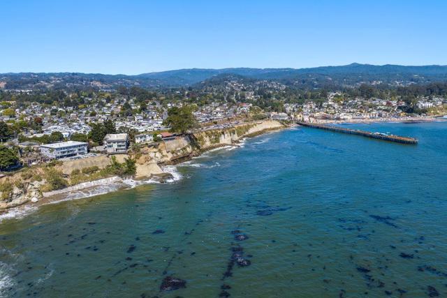 4790 Opal Cliff Drive, Santa Cruz CA: https://media.crmls.org/mediaz/2884086a-d031-4bce-a25d-ad907eef5871.jpg