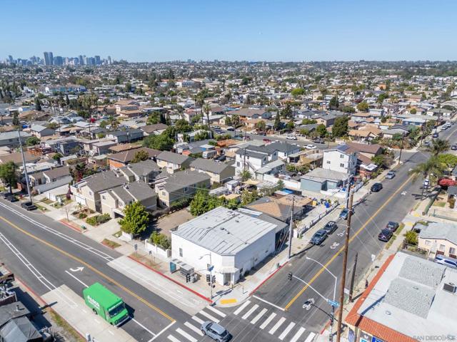 0 National, San Diego CA: https://media.crmls.org/mediaz/2884f494-aff9-44ff-b0ca-10e8bcfb521a.jpg