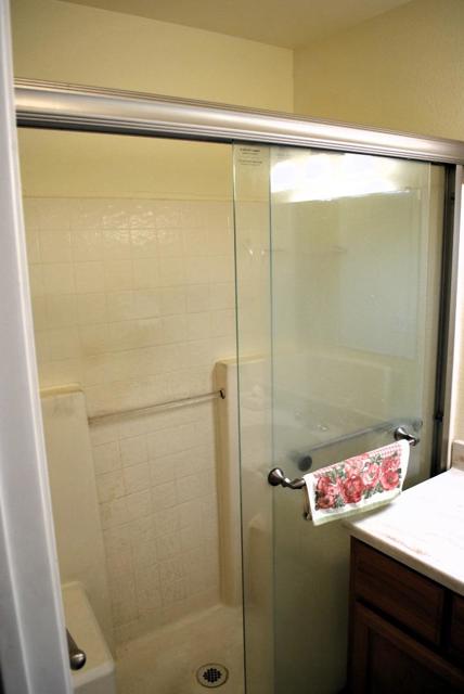 9194 Coker Road, Salinas CA: https://media.crmls.org/mediaz/28871937-59a5-468f-b2c0-211fed3c8b21.jpg