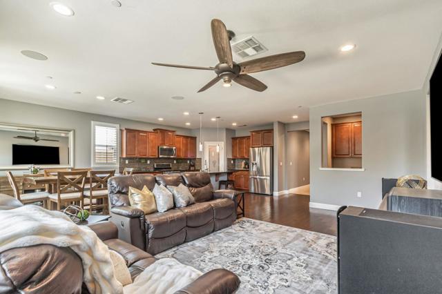 1798 Rosemary Drive, Gilroy CA: https://media.crmls.org/mediaz/28878b1f-bcbb-4f83-aa6f-aa07f15ce228.jpg
